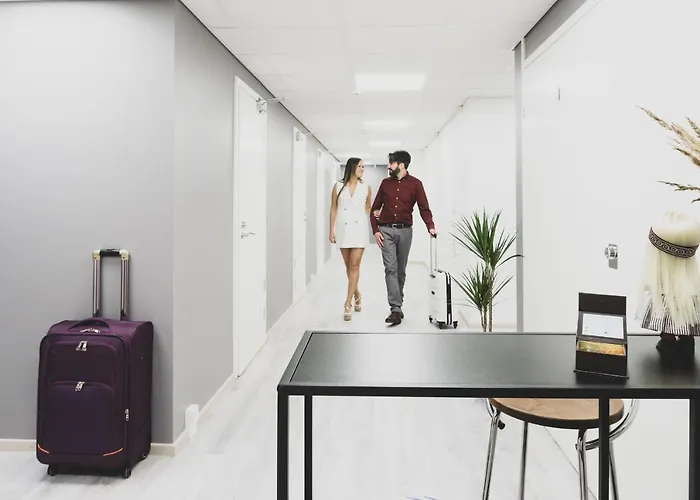 بيت شباب Tourist *