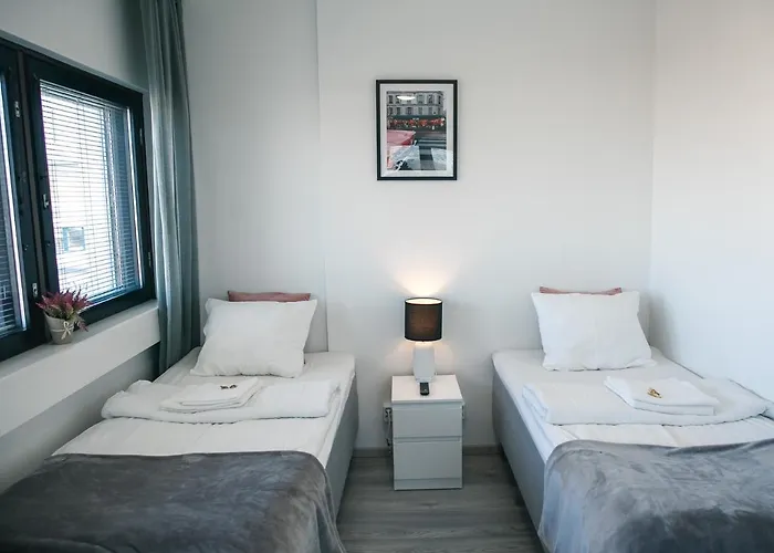 Tourist بيت شباب