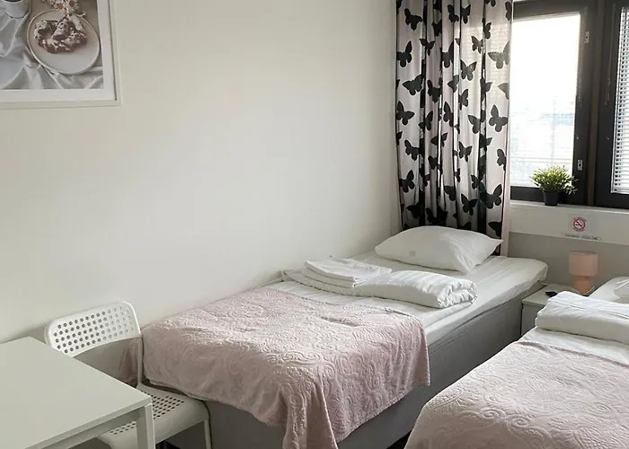 بيت شباب Tourist