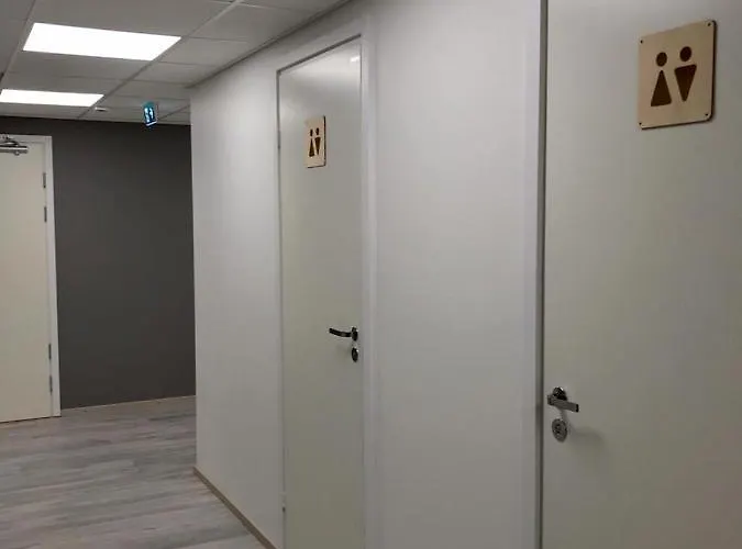 Tourist بيت شباب *